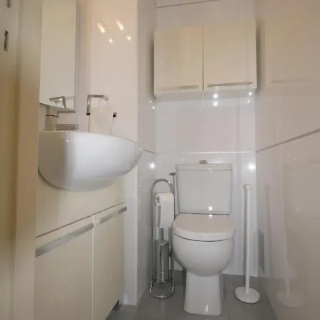 Stunning 3 Bedroom With Panoramic Terrace Only Minutes From Heart Of Cannes! * Cannes